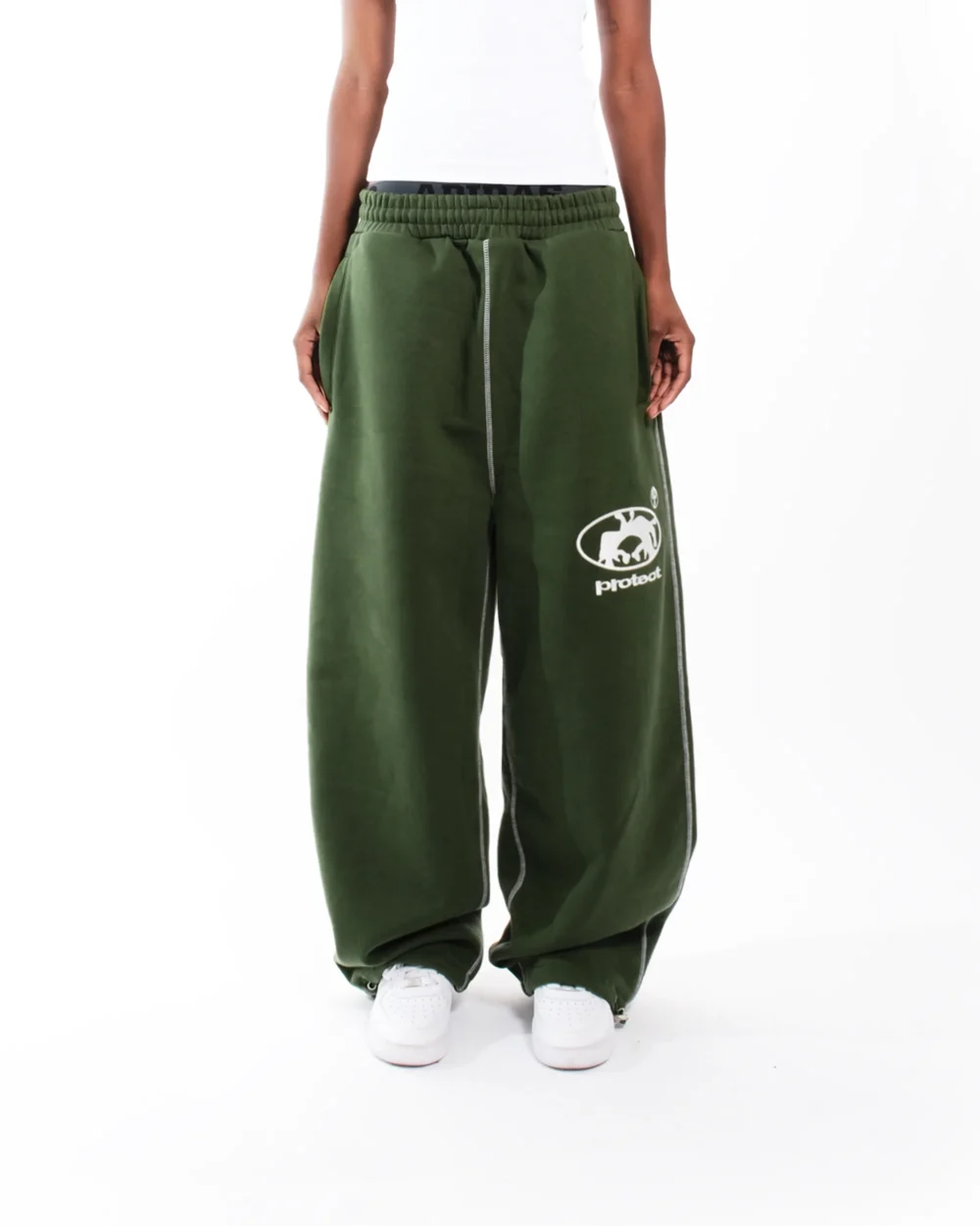 FOREST GREEN BRUDDA SWEATS